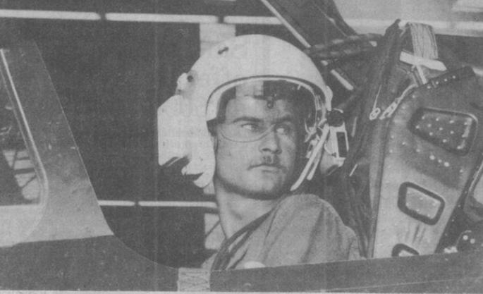 直10头盔瞄准具,阿帕奇激光瞄准头盔