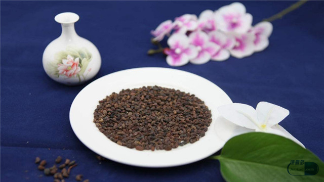 坤宝丸更年期吃有效吗,坤宝丸对更年期功效与禁忌有用吗