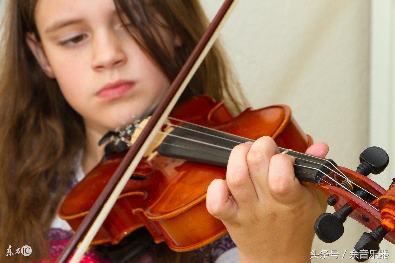 小提琴琴弦振动不敏感,小提琴琴弦音质有影响吗