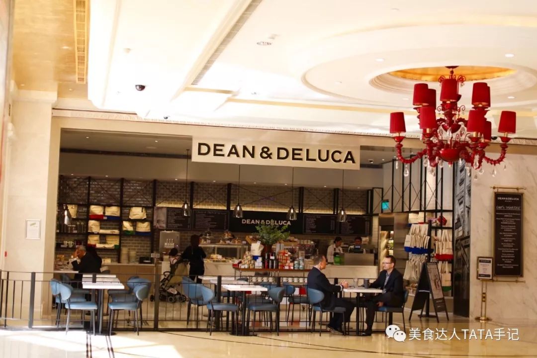 一不留神就掉进坑里,一不留神就会掉进一个大坑