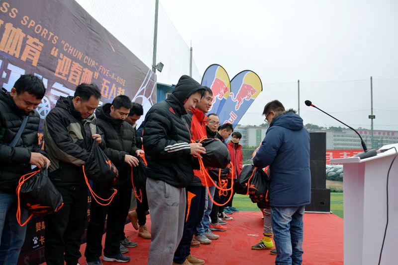 再大的风也抵挡不住,再大的风再大的雨也阻挡不了