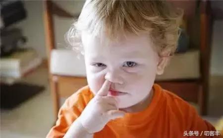 孩子流鼻血用纸堵住后不通气,孩子流鼻血被血堵住了怎么办