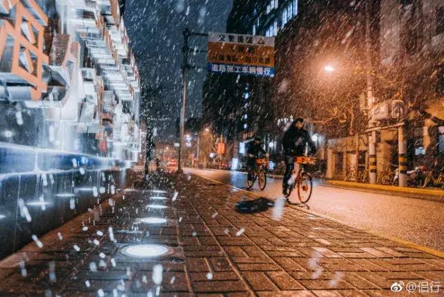 下雪天涂个口红,下雪天用什么口红