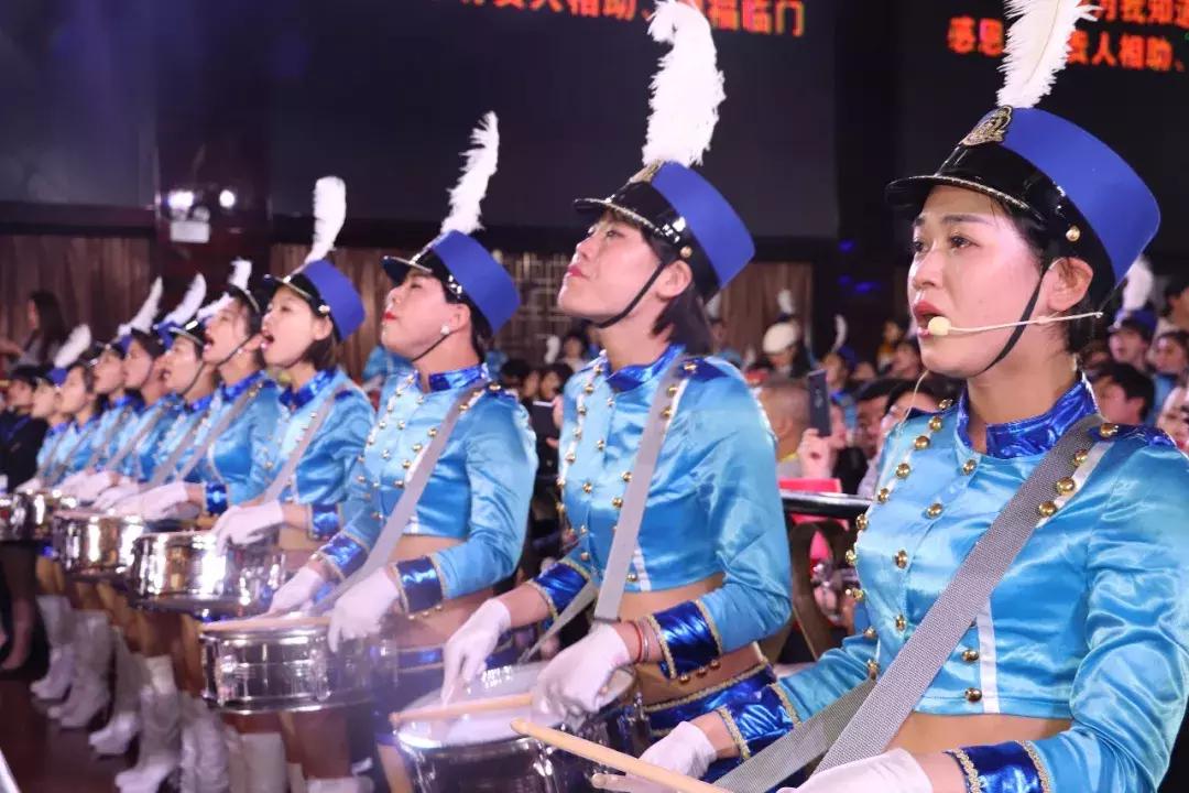 大佟小议现场:美业最豪大舅哥!巨邦国际十九岁生日答谢会召开