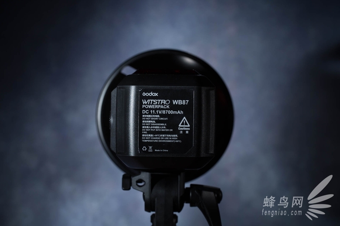 神牛ex600外拍灯用的什么型号电池,雷神之锤降临