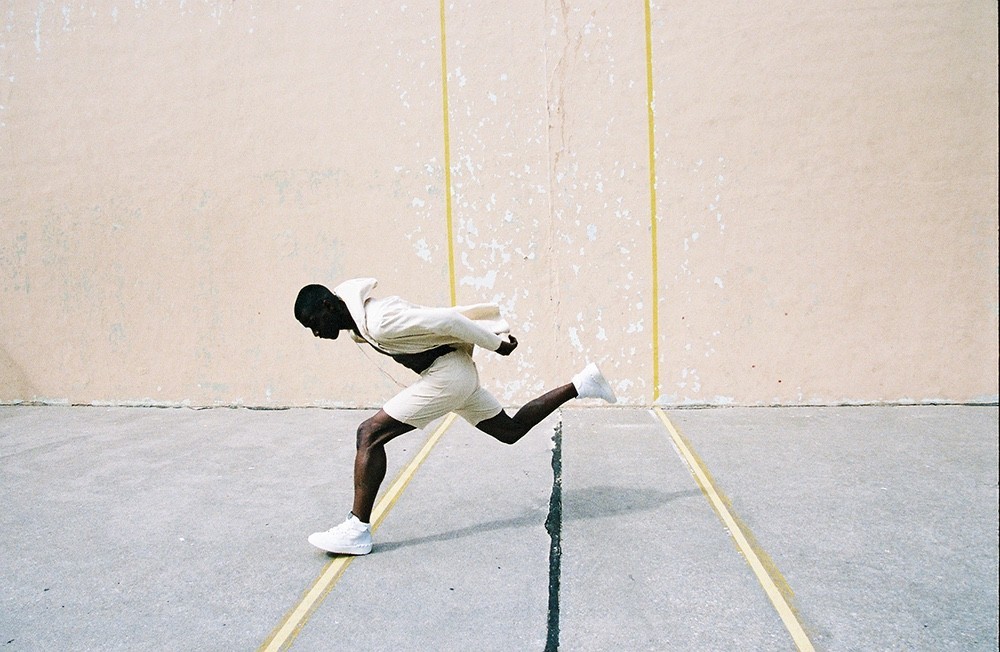 权志龙巴黎陈冠希,权志龙与朋友私下聚餐