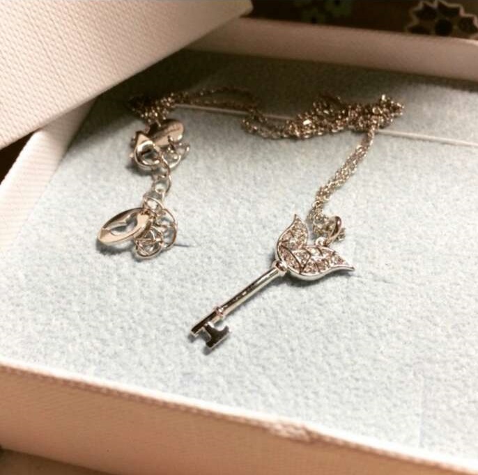 这些百元级的日韩饰品,IU、高俊熙、石原里美都在爱