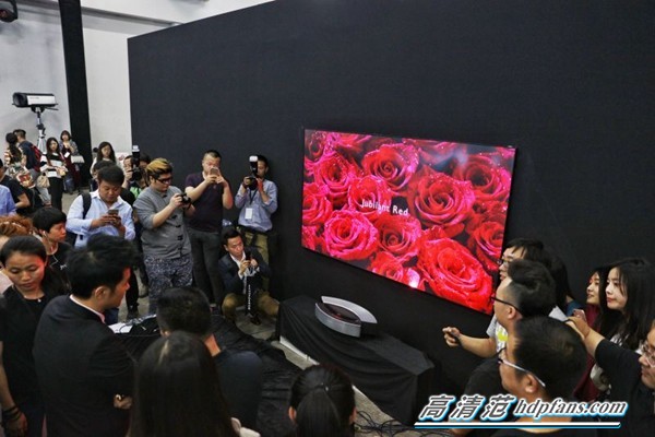 坚果s1激光电视画面失焦,坚果s1pro激光电视真正多少流明