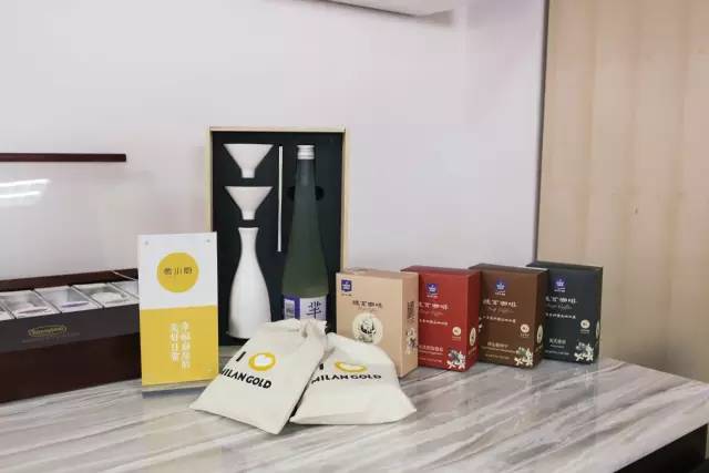 黄小厨说：一杯好咖啡既需要套路又需要真诚～