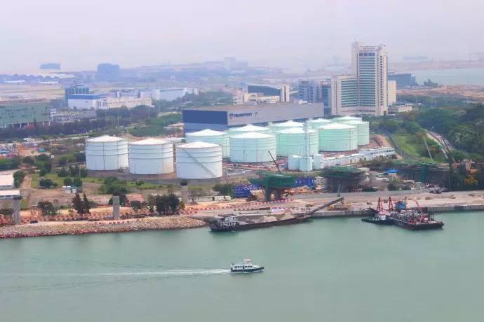 妈妈咪咪嘉年华的欢乐体验和香港郊区的生态怡然之旅