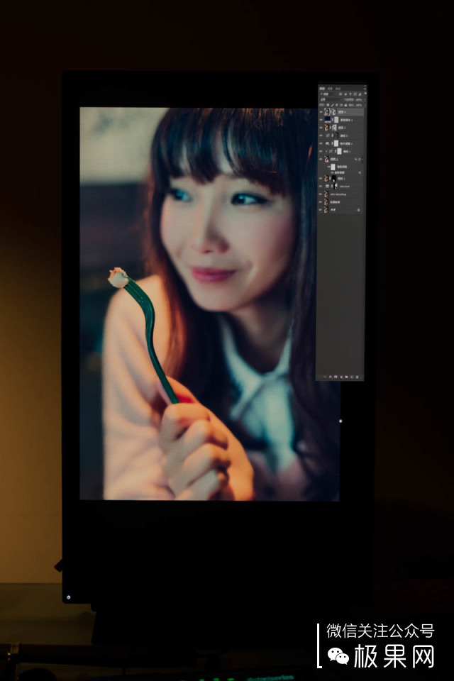 瓒呭ぇ灞忕數鑴戞樉绀哄櫒,瓒呭ぇ灞忔樉绀哄櫒