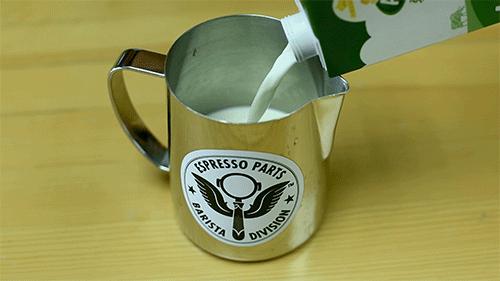 黄小厨说：一杯好咖啡既需要套路又需要真诚～