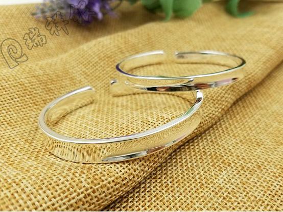 银子越戴越黑是什么原因,银子变黑了戴两天可以变白吗