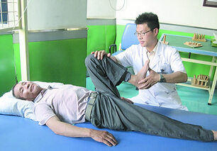 脑卒中引起的偏瘫要多久才能康复,脑卒中患者居家康复训练方法分享