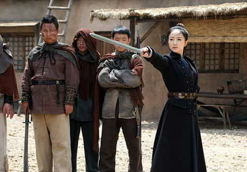 她16岁出道，19岁*款贷**养家，虽演技不俗，却一直不温不火