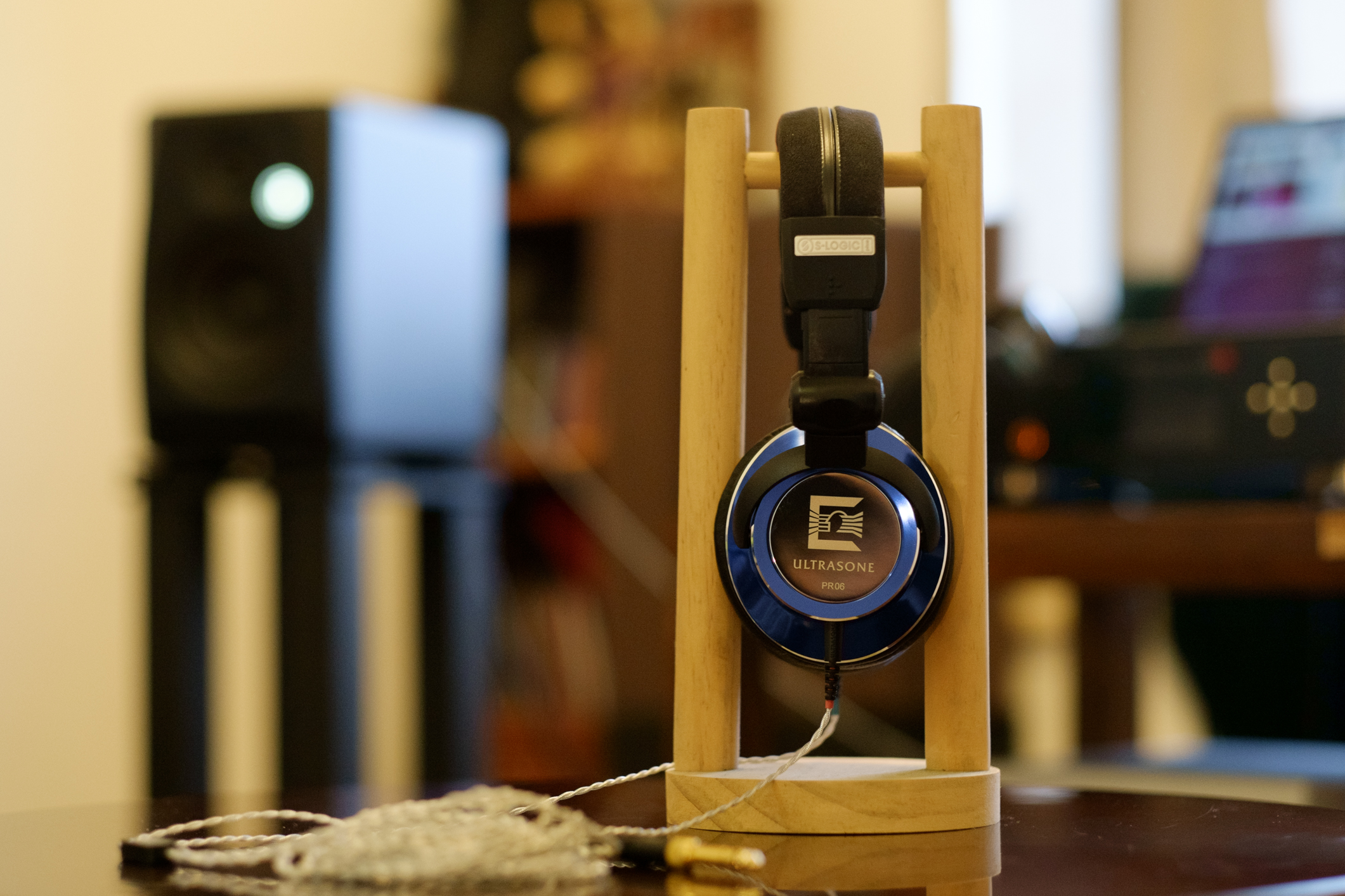 又来赚中国人的钱？德国人凭何把耳机卖到2万元