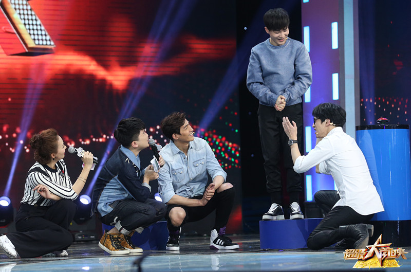 董卿和汪涵,董卿汪涵最新消息