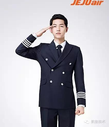 飞机乘务人员都是飞一个来回吗,乘务员飞行时应该携带哪些资料