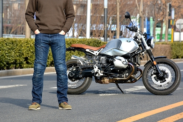 山寨与正版的测评,摩托正品排气和山寨的区别