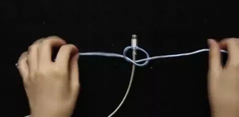 苹果原装数据线坏了在家怎么修复,生活小窍门数据线坏了怎么修复