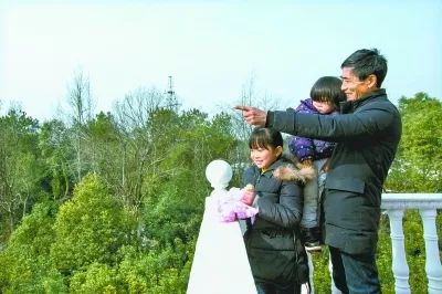 扶贫路上助力脱贫攻坚,脱贫攻坚第一线