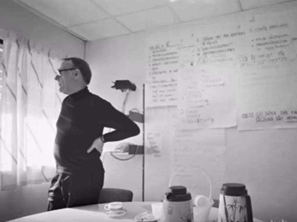 超节俭设计师100多万,最节俭的亿万富翁