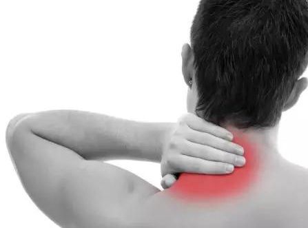 引起颈肩酸痛的原因,出现颈前大筋疼是什么原因