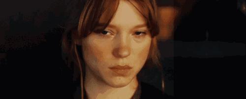 “我被欺负了……”“还不是因为你穿得少！”