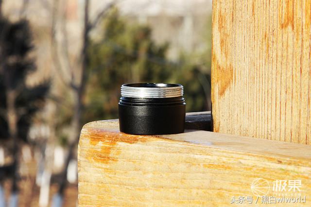 强光家用手电筒远射超亮,照明超远强光手电