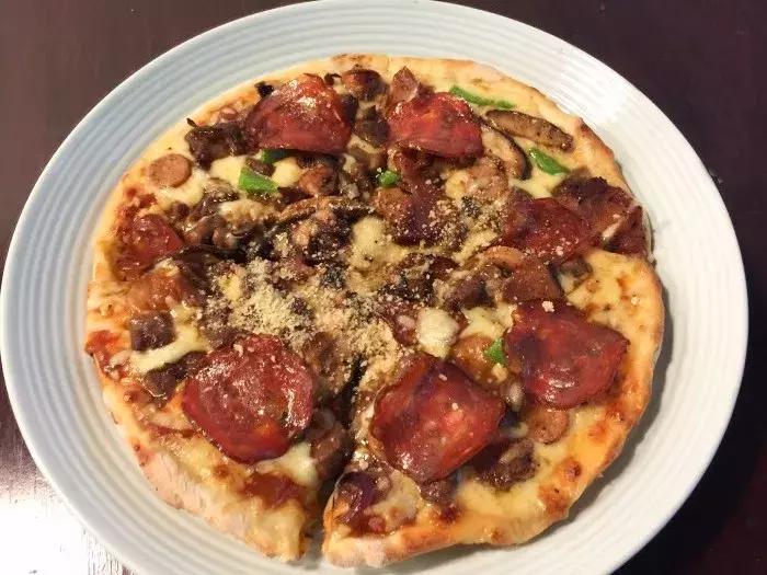 芝士味超级浓郁的披萨推荐,南京必打卡的餐厅栖霞区