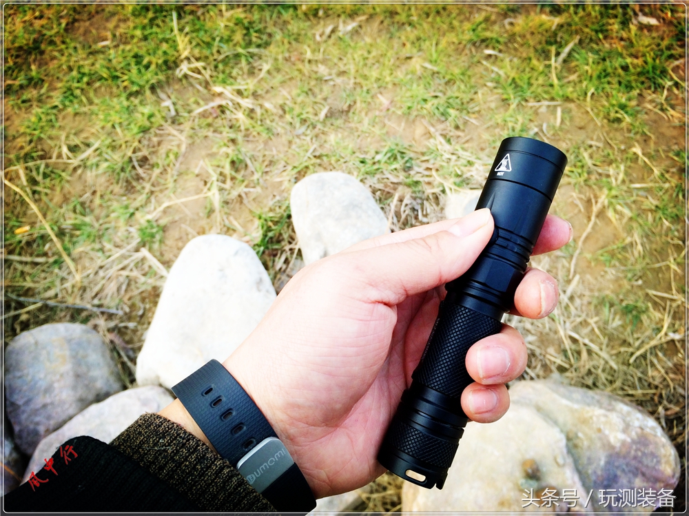 奈特科尔强光手电筒测评,nitecore奈特科尔10000流明手电筒