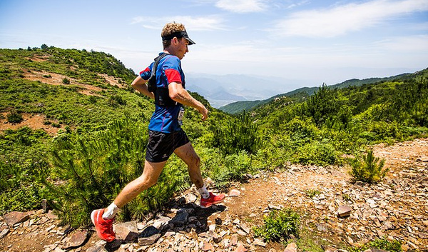 这8类户外用鞋，看完再也不会穿错