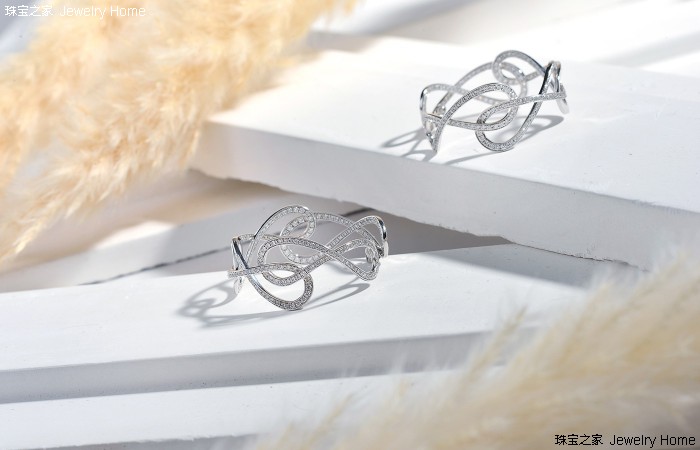 我猜谢瑞麟的设计师是个理工科的情话王