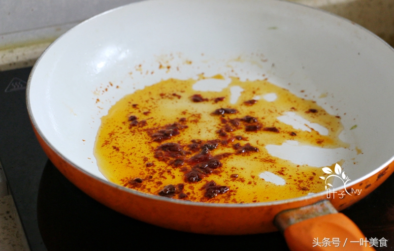 小作坊辣条的危害的加工过程,小作坊的辣条吃多了会导致什么病