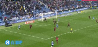 加泰德比梅西过人,国家德比梅西被几人铲倒