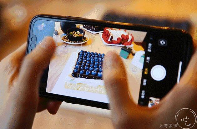 章子怡吸睛,章子怡圈粉周一围