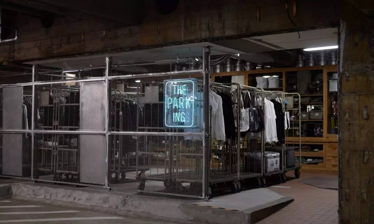 和别人撞衫的衣服还穿吗,uniqlokaws穿搭