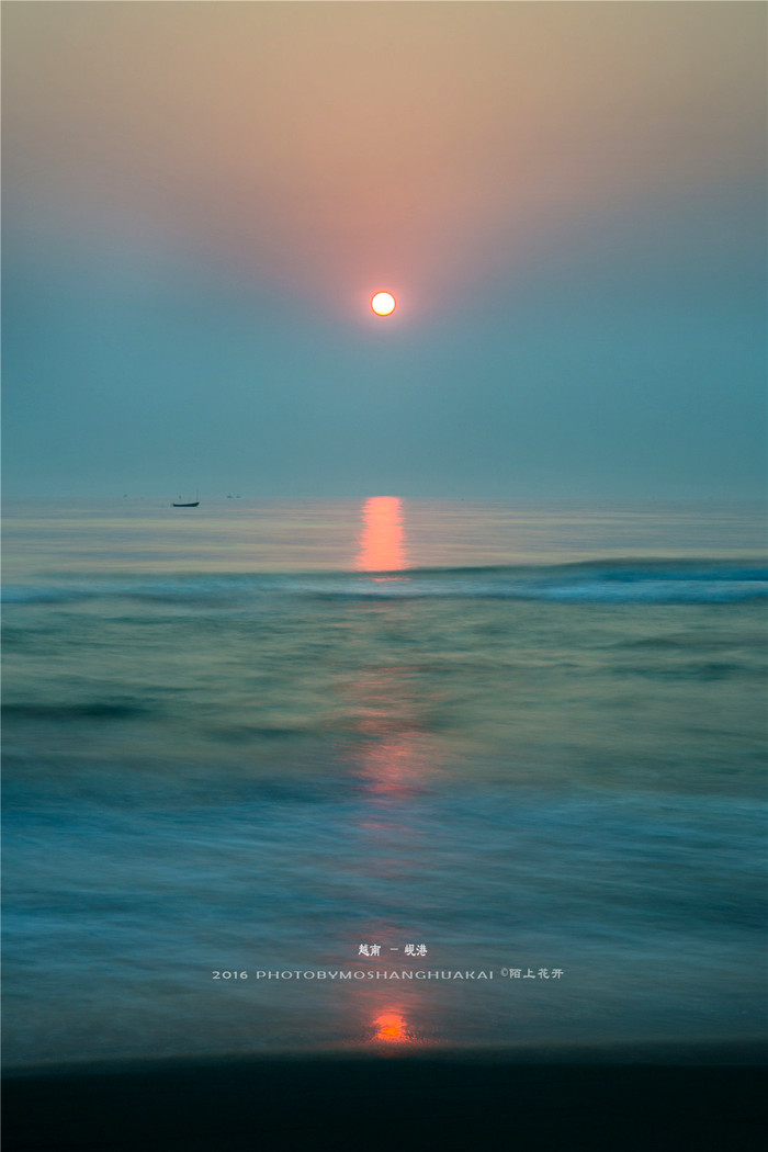 周末越南团进入东兴旅游,节假日去越南旅游怎么样