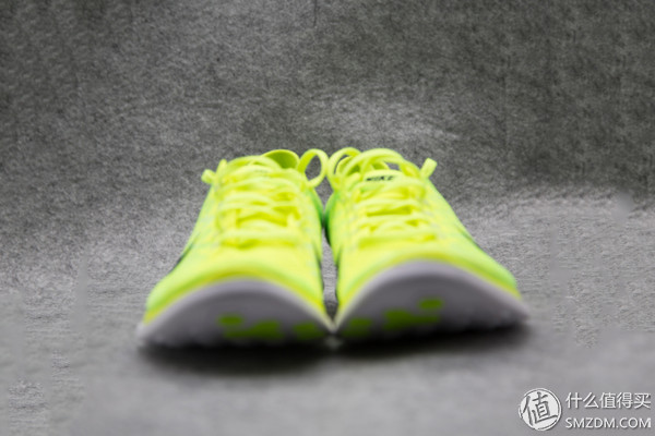 耐克骚粉篮球鞋400元以下,nike第二双鞋