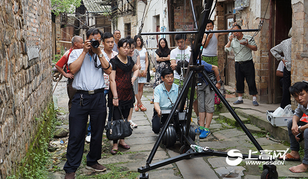 上高人|期待已久的自编自导的本土电影《上高之恋》即将上映