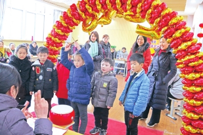 买年货、达人秀、踢毽子……郑州小学期末测试玩出新花样!