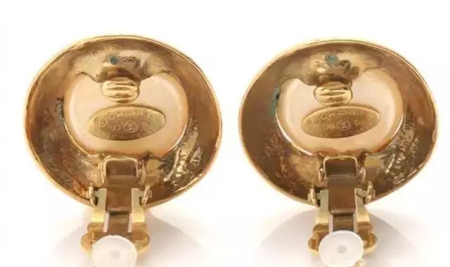 chanel饰品真假对比,chanel饰品包装盒真假鉴别