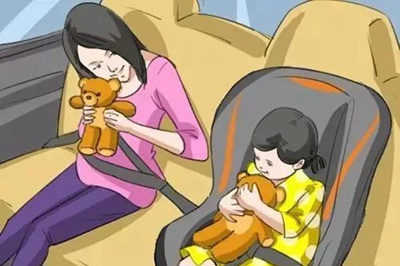 宝宝坐车晕车后有什么表现,春运晕车怎么办教你一招立刻解决
