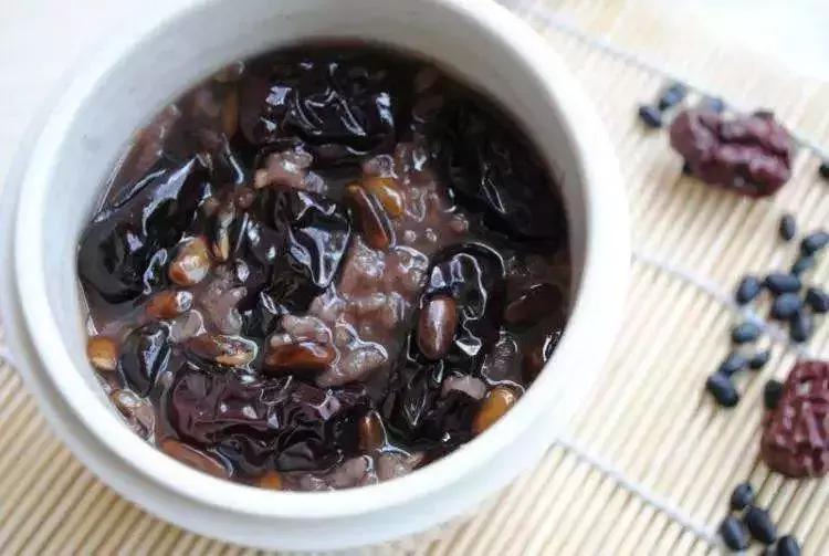 痛经吃什么最好?中医师亲授答案!不要再抱着红糖水不放了