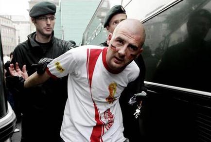 从足球流氓想到企业生存发展的“三要素”