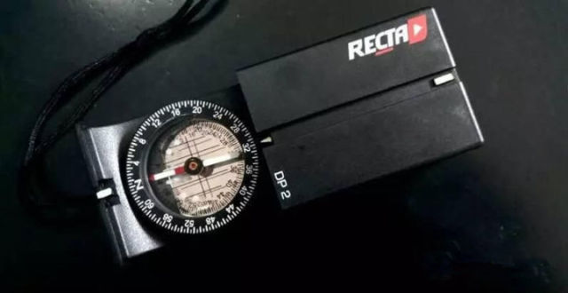 二年级在野外迷路了怎么辨别方向,野外迷路后我们通过什么辨别方向