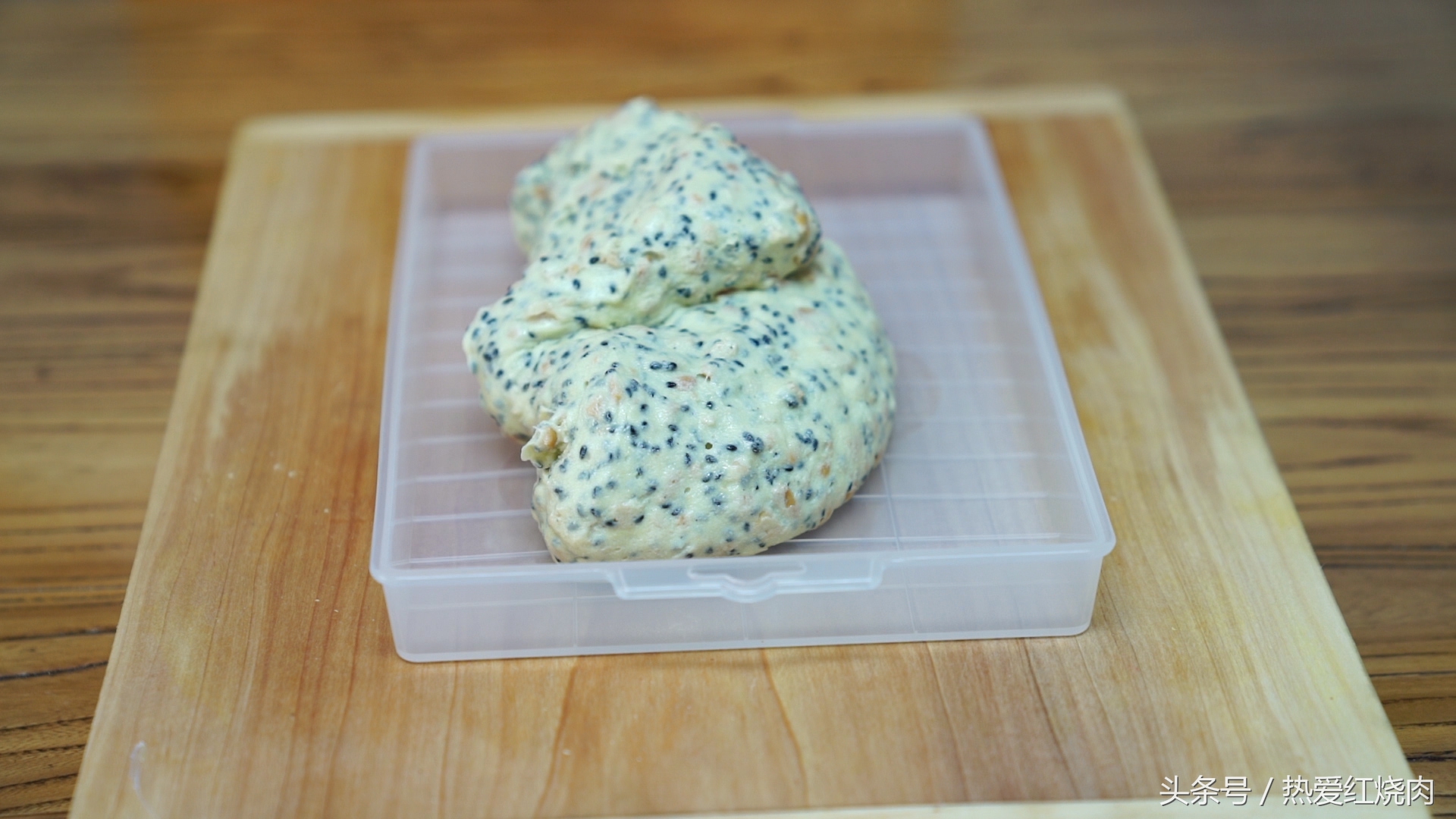 为啥做牛轧糖拉丝不出来,为什么做的牛轧糖软还粘