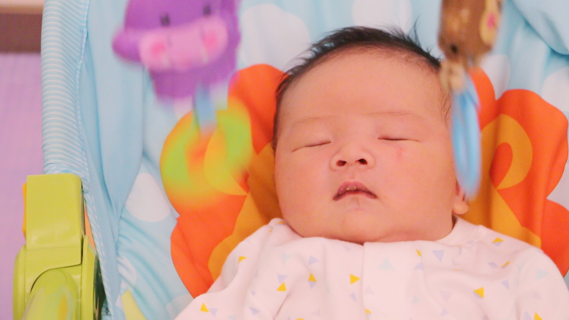 宝宝膝盖疼缓解,宝宝痛怎么快速止痛