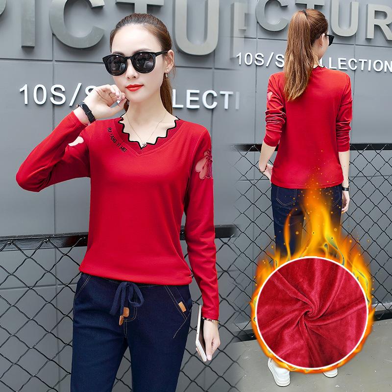 一眼就喜欢的打底衫，冬季打底黑色的款式还不容易过时