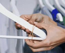 我叠衣服,叠一件衣服用三步完成